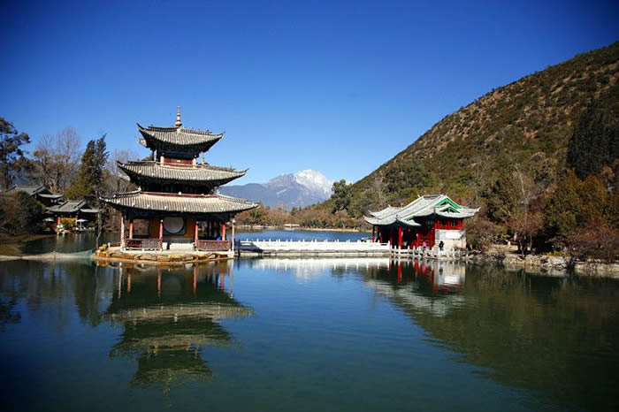 黑龙潭公园